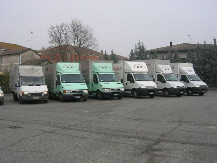 camion adibiti ai traslochi