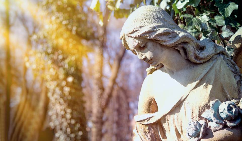 statua funebre