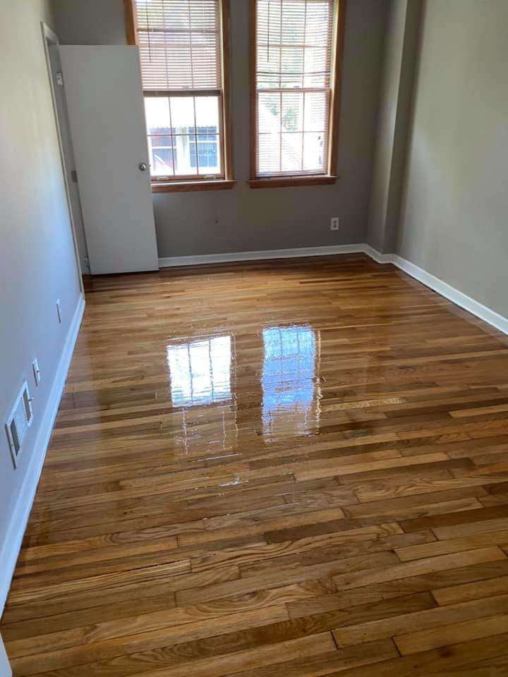 Small room with finished wooden floor — Louisville, KY — Chuck Cole Flooring LLC