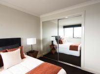 Frameless Mirror doors