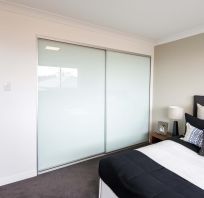 White Glasses Sliding doors