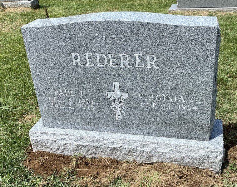 Rederer Barre Grey Polished 3 BRP Side Serp Top Outlined Lettering Flat Carved Design Double Wide Upright Die