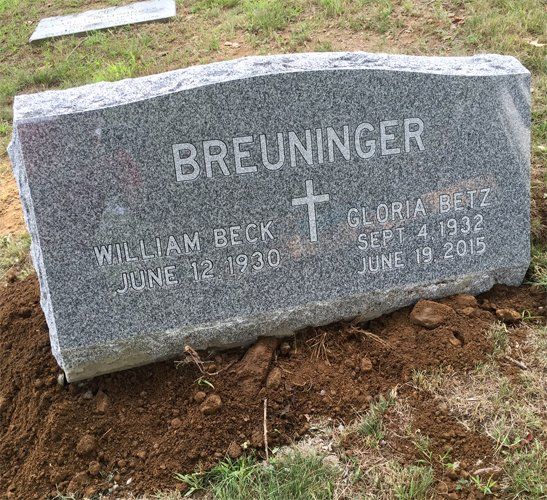 Breuninger Barre Grey Polished Face BRP Sides Serp Top Outlined Lettering Outlined Cross
