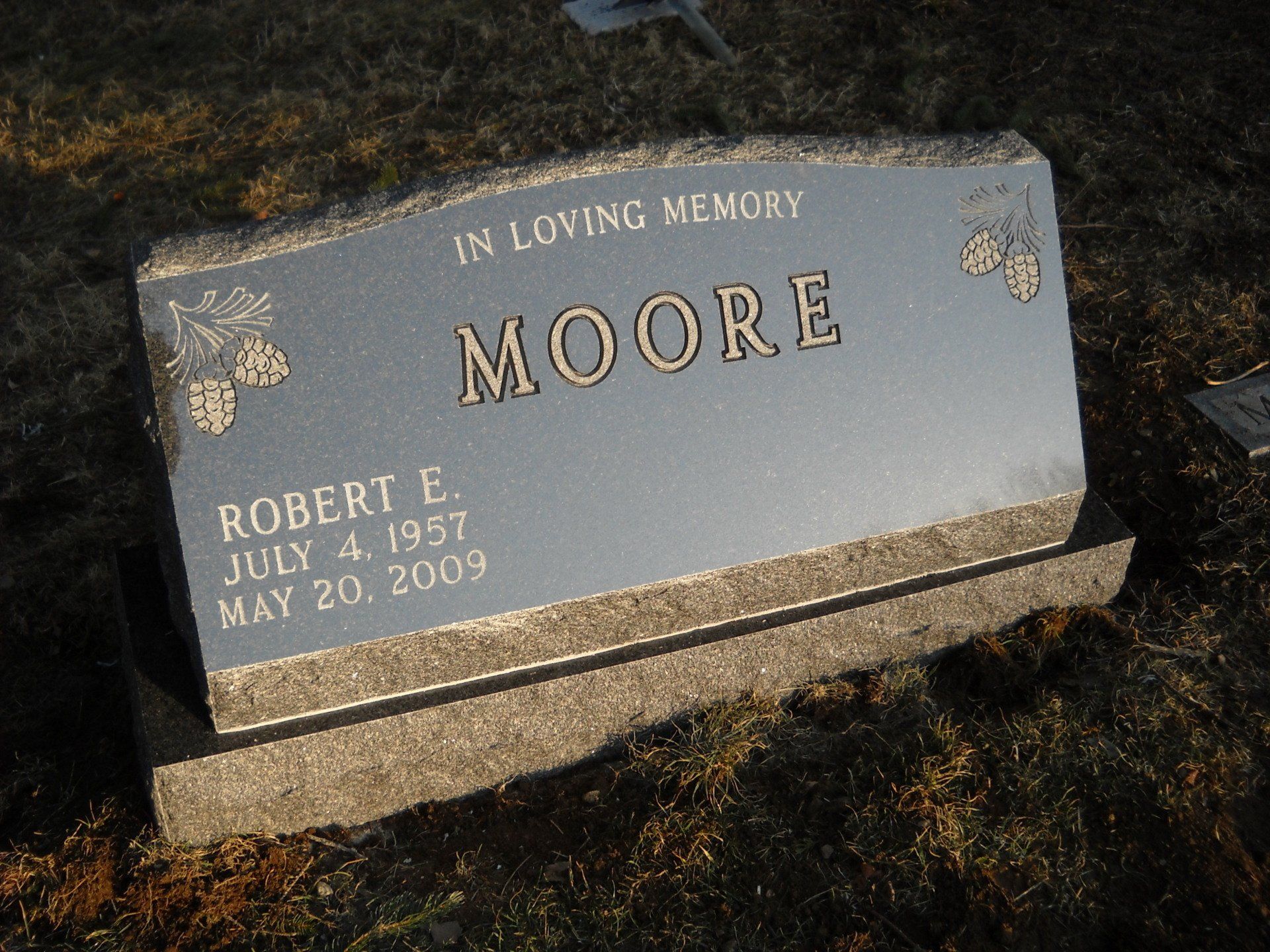 Moore jet black outlined lettering skinfrosted lettering serp top base double wide flat carved designs gold litho brp sides Polished Face