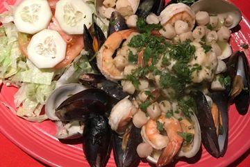 Mariscada en Salsa Verde — Bethpage, NY — Mangoes Mexican Bar & Grill