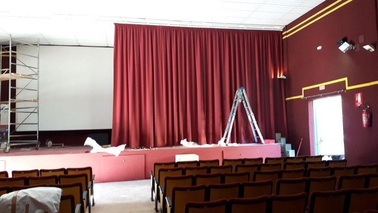 Arredamento per teatri
