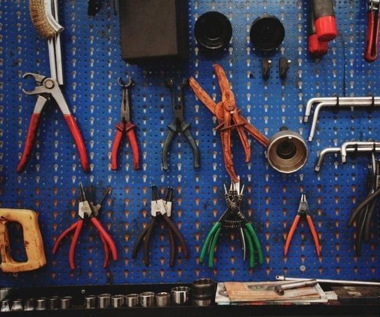 attrezzi per la riparazione auto e moto