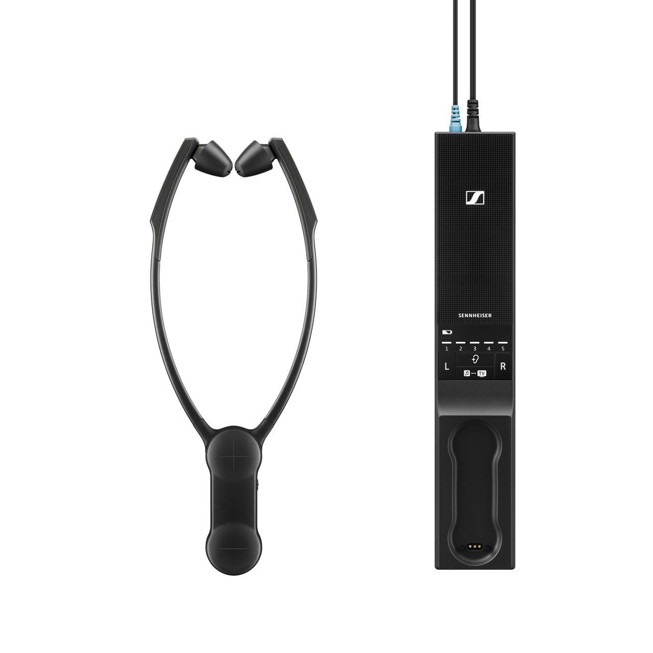 Ein schwarzes Sennheiser-Unterbrust-Headset neben seiner vertikalen Lade- und Sendestation.
