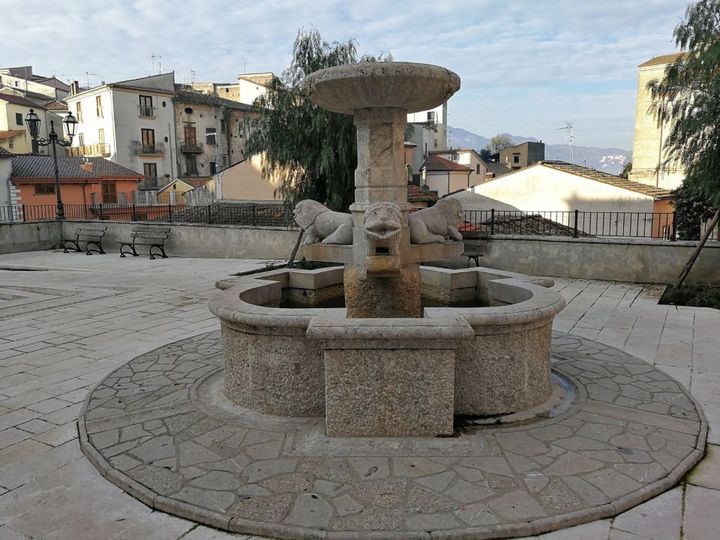 Fontana in pietra