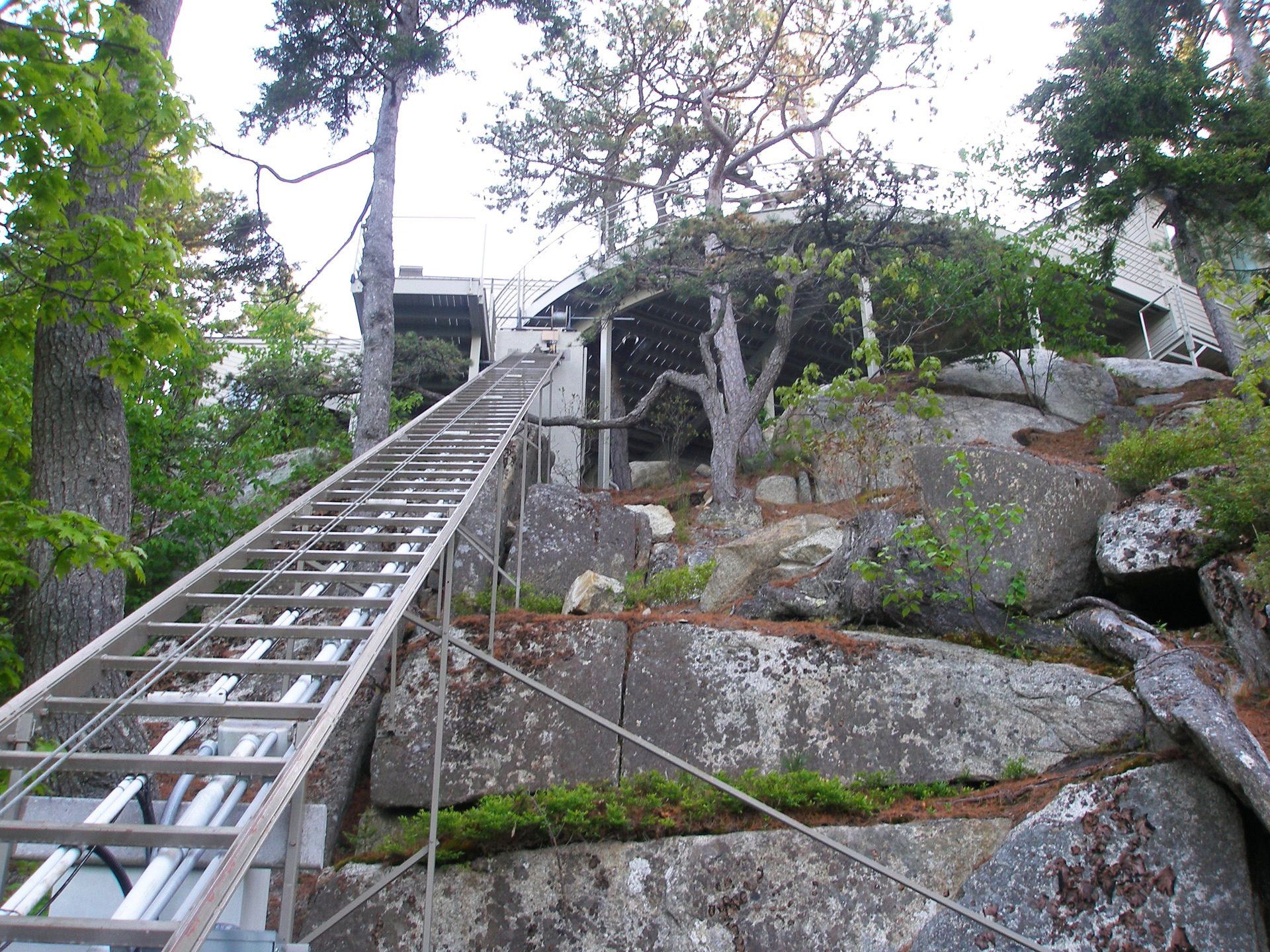 Rocky Hill Lift Elevator Solutions using Dual Cables and Safe, Durable Tracks