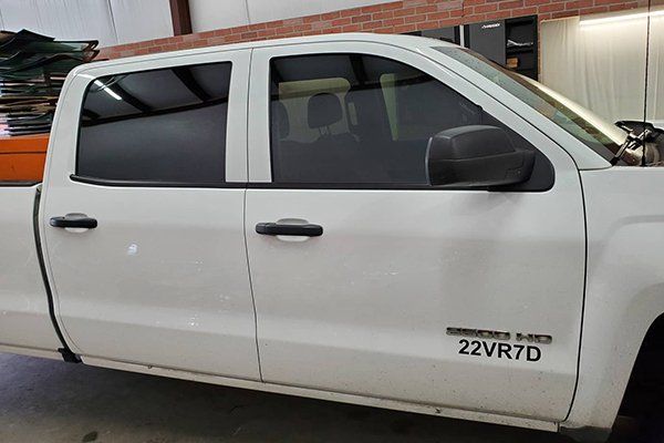 White Pickup Truck with Tinted Windows — Converse, TX — Quality Master Auto Glass White Pickup Truck with Tinted Windows — Converse, TX — Quality Master Auto Glass