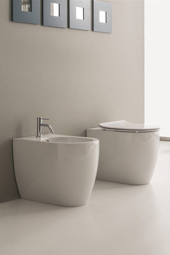 Sanitary ware Scarabeo