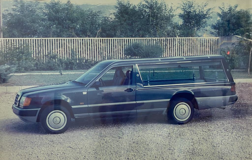 antico carro funebre