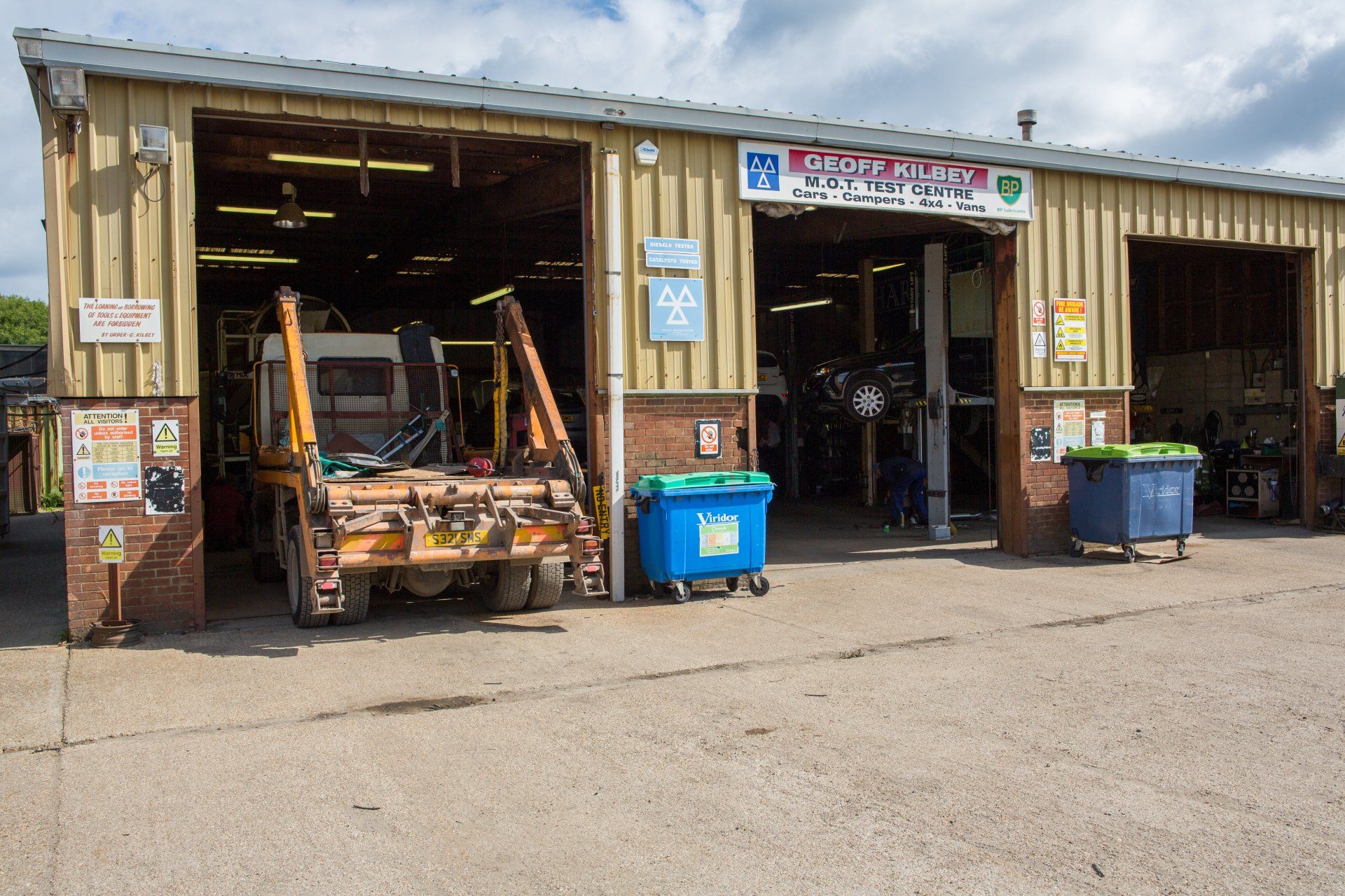 HGV SERVICING