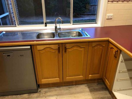 red top sink area