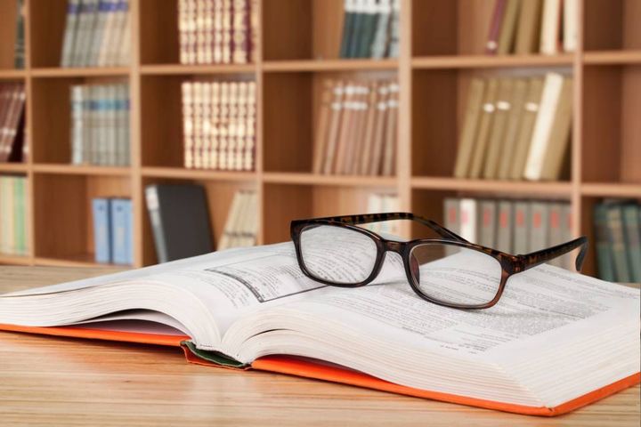 Libro di Giurisprudenza