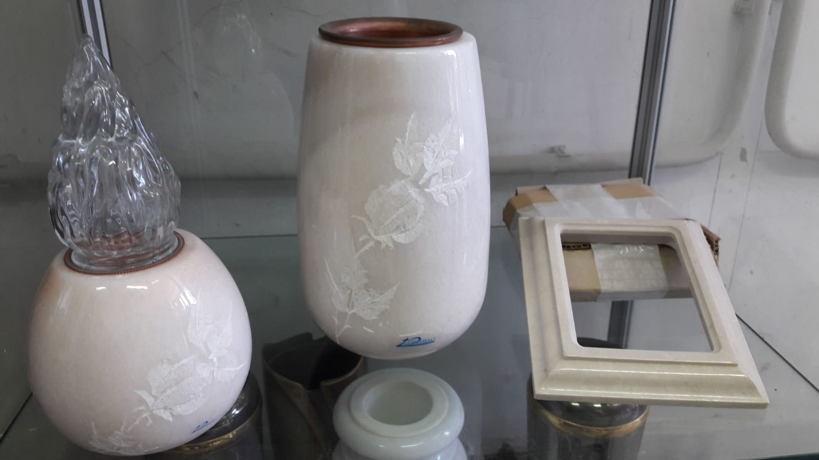 Urna in ceramica