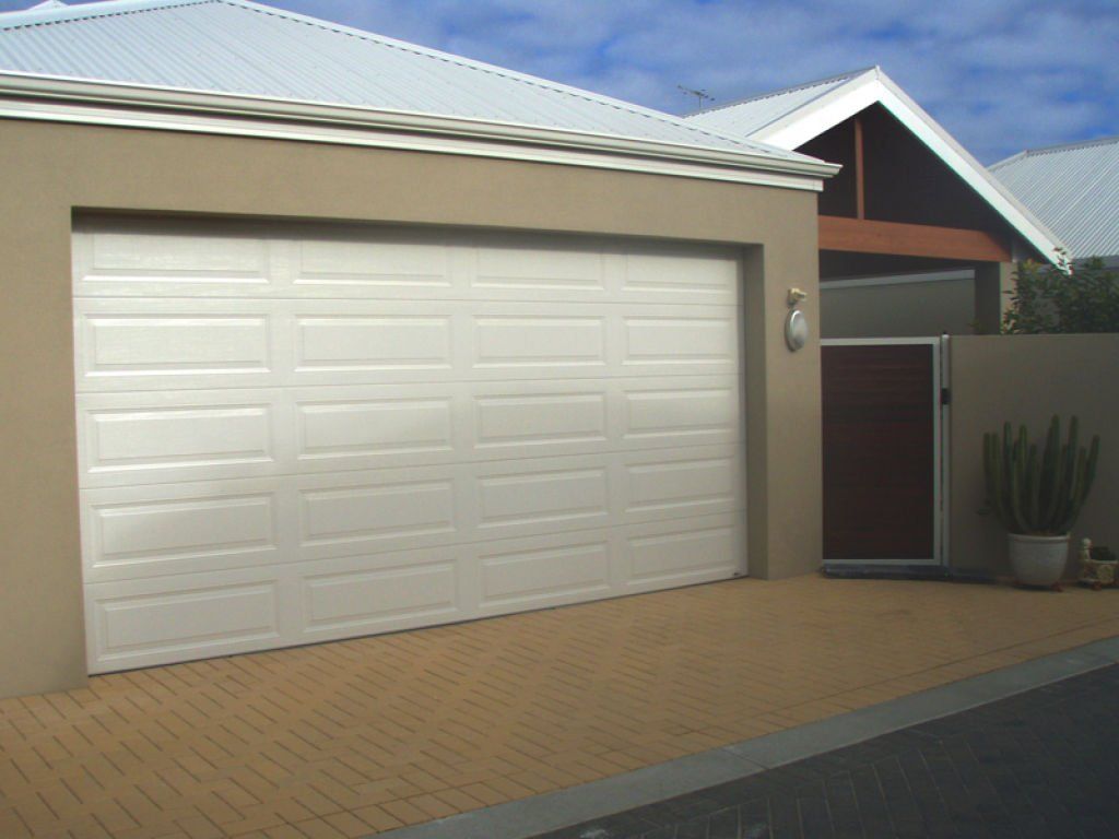 panel garage door