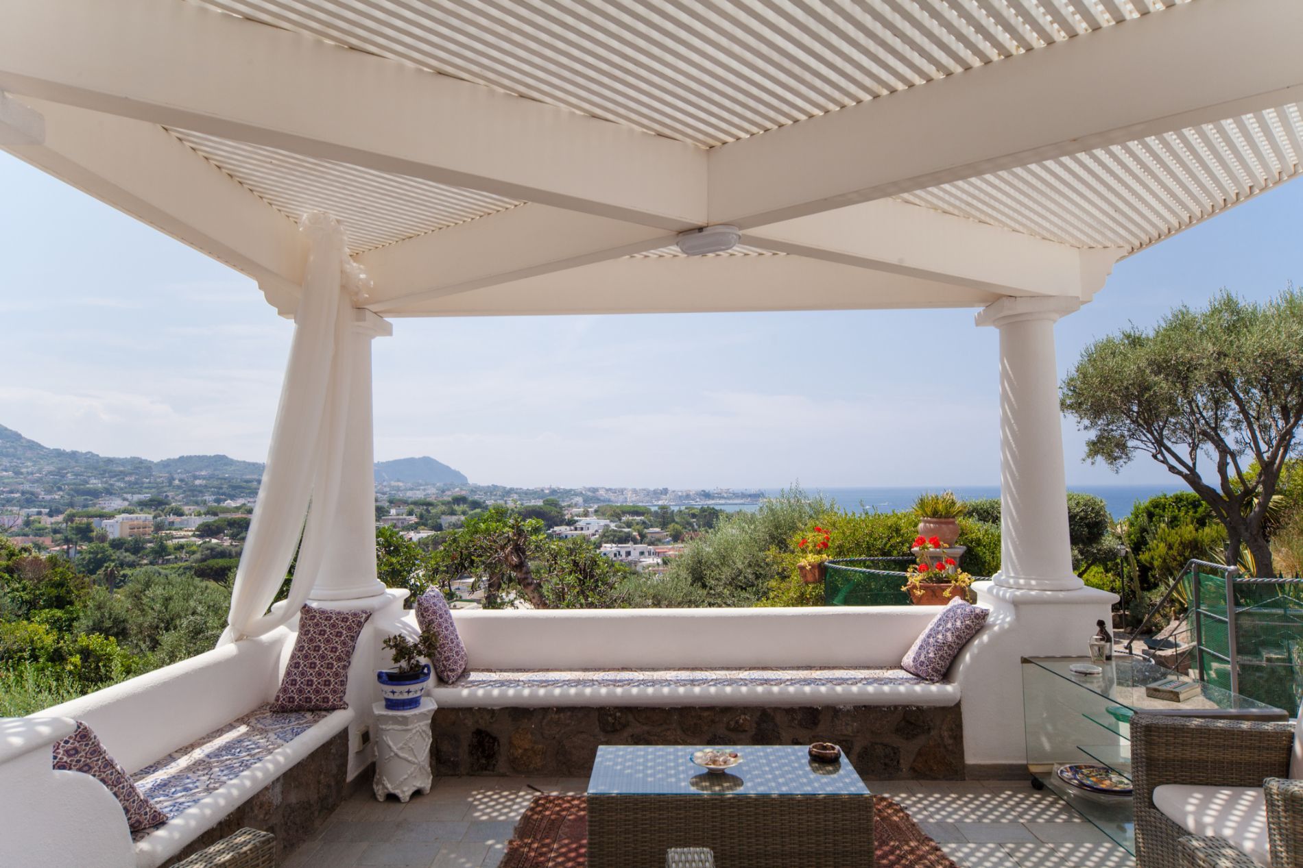 Gazebo bianco