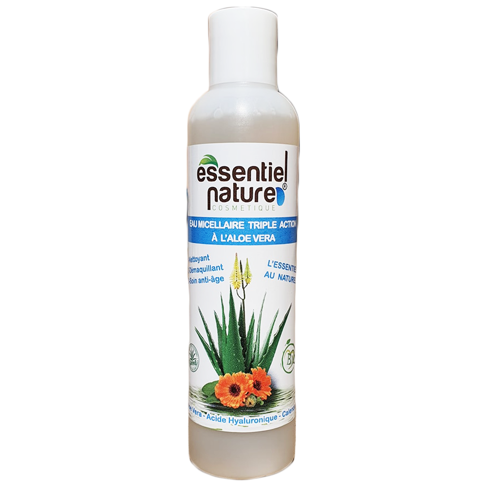 Elle nettoie et régénère la peau, lui donne un aspect lisse et tonique, élimine les taches de vieillesse, aide à long terme à retendre les muscles du visage et à effacer les rides et ridules. ALOE VERA - ACIDE HYALURONIQUE - CALENDULA TRIPLE ACTION Nettoyant- Démaquillant- Soin anti-âge