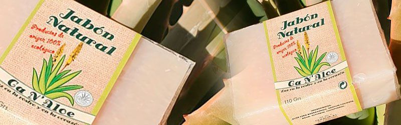 Savon naturel Aloe Vera 110 grammes Savon naturel aloe vera au ph neutre pour tous les types de peaux. Prix dégressifs par quantité. Gratuit dans certaines routines à découvrir immédiatement