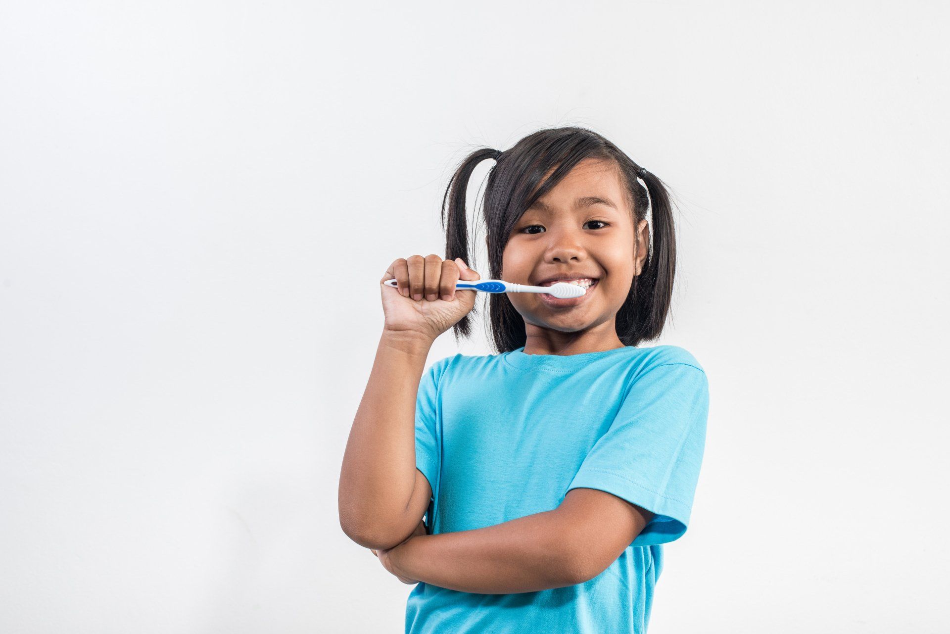 GEL DENTIFRICE BIO ET VEGAN ALOE VERA EAU DE COCO CHARBON POUR LES ENFANTS ÉGALEMENTS