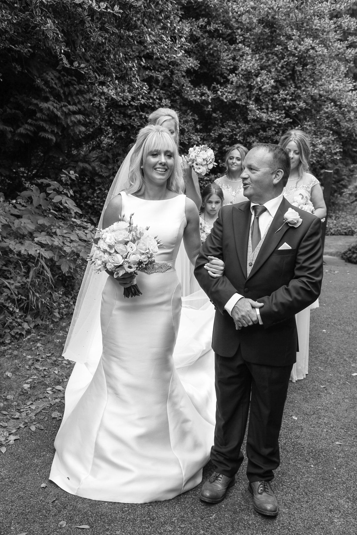 bride and father