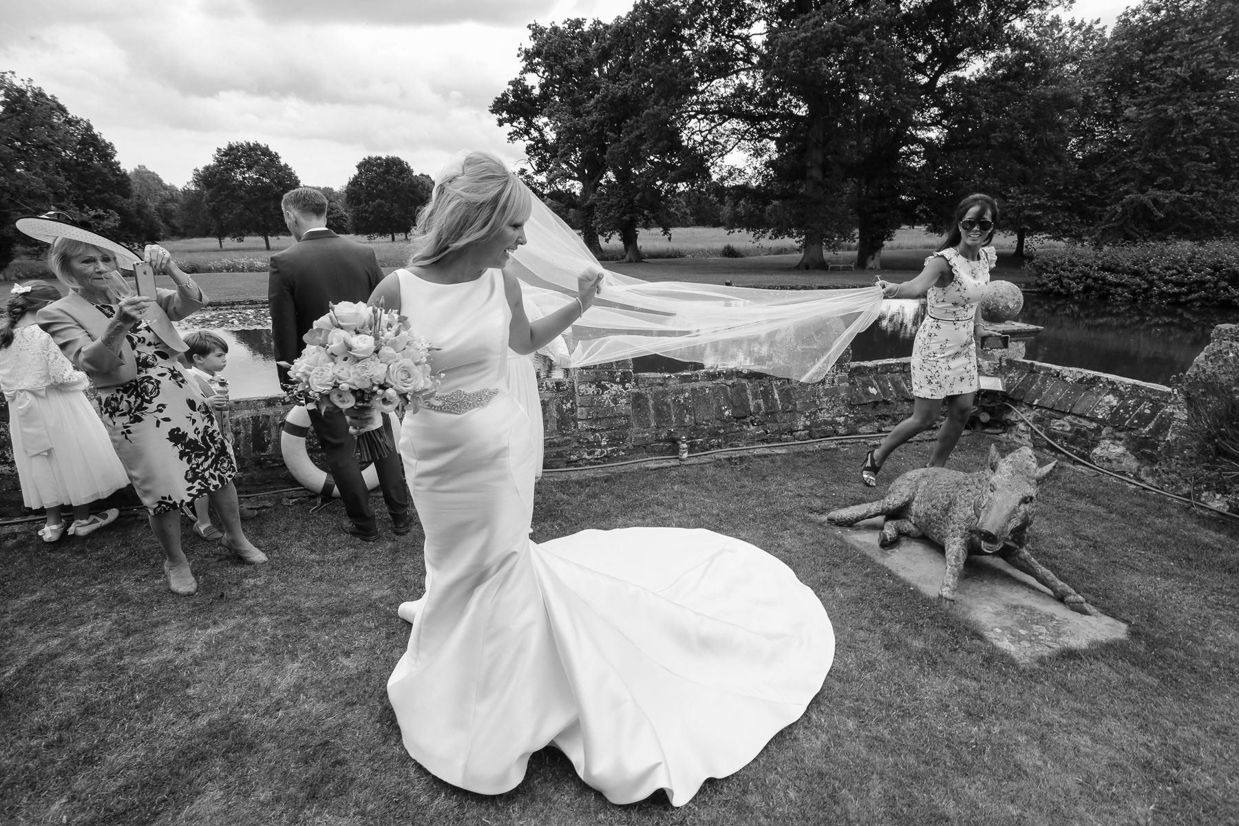 bridal photography at Birtsmorotn Court