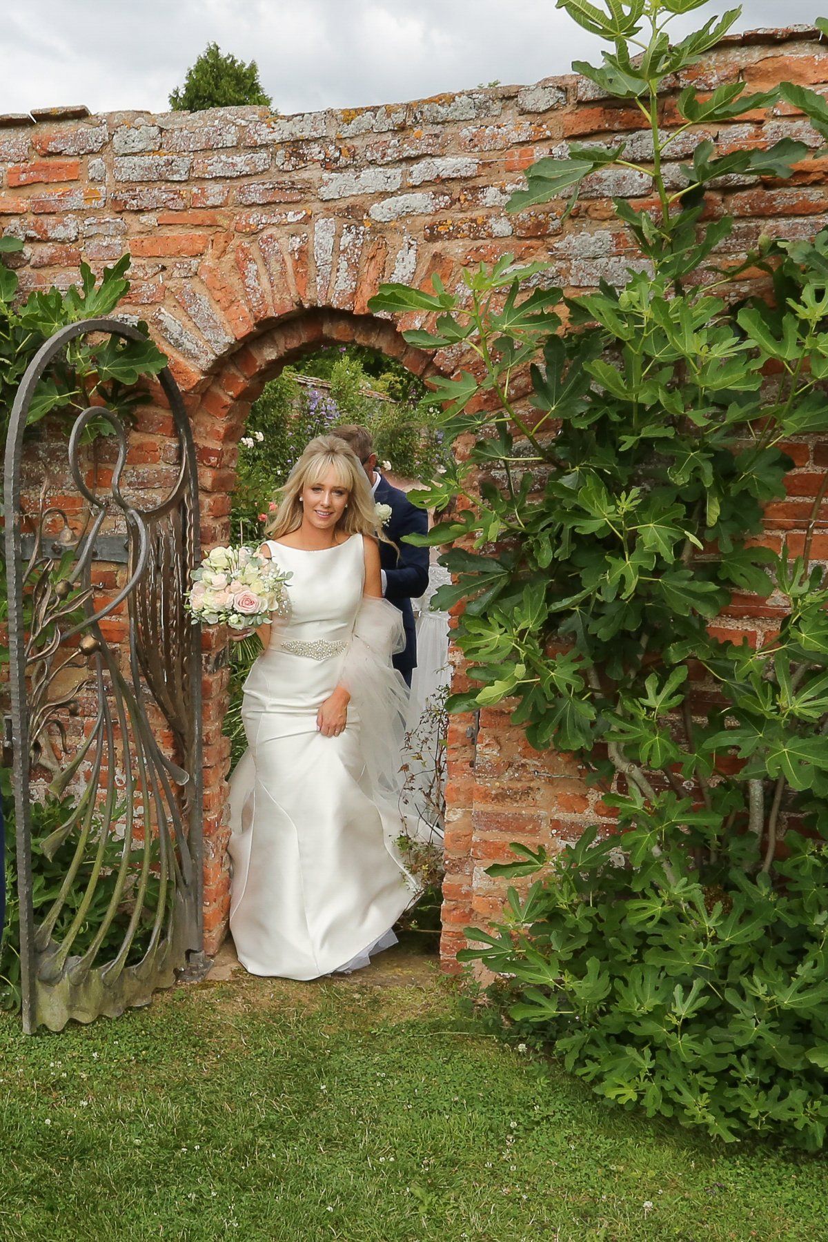 bride at birtsmorton court