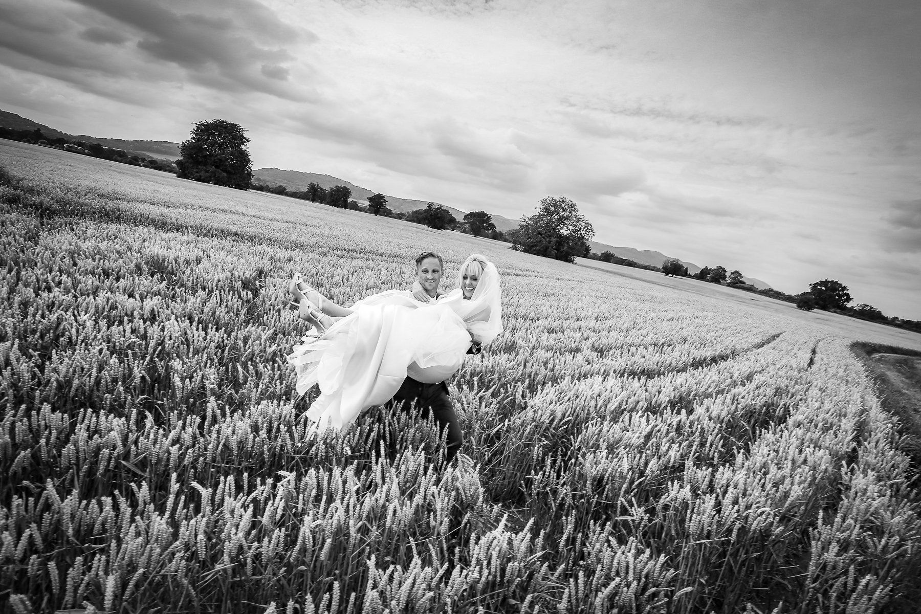 wedding photography at Birtsmorton Court