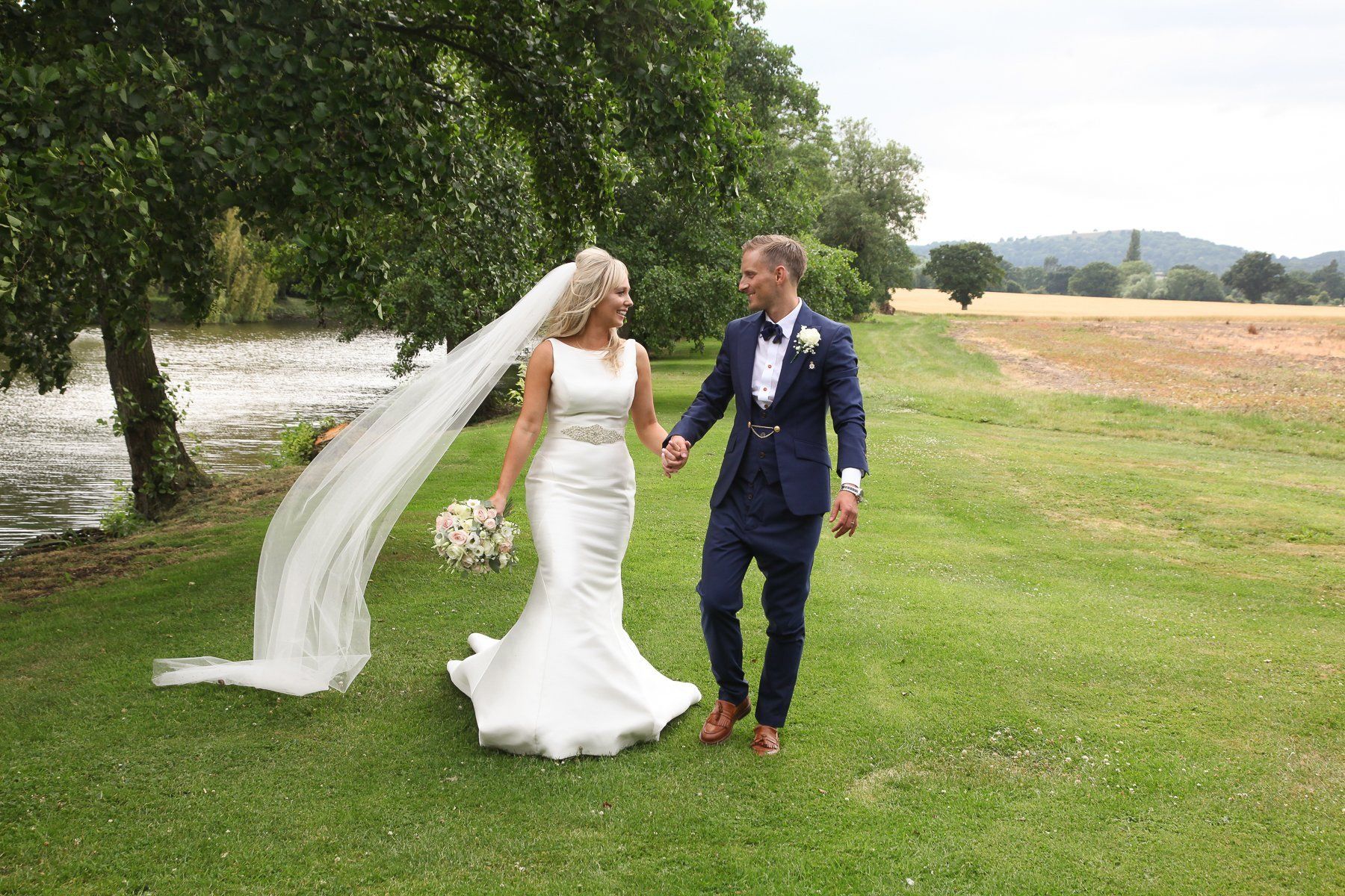 wedding photography Birtsmorton Court