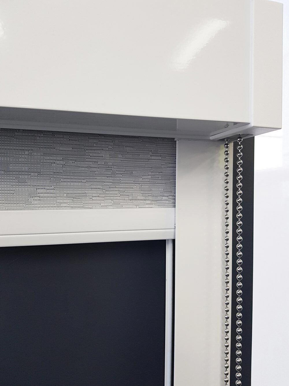 MEDIA ROLLER BLINDS