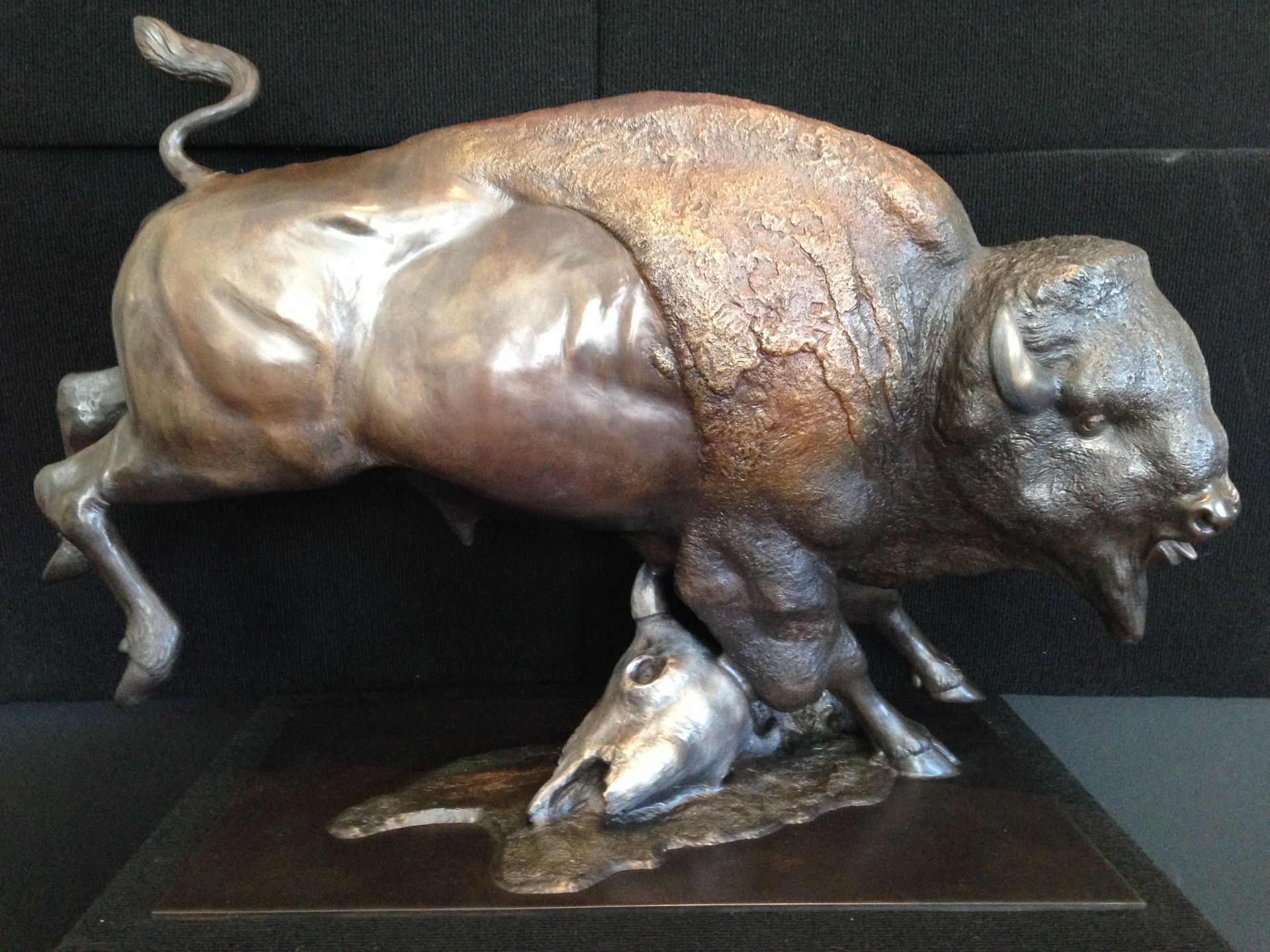 Buffalo sculpt
