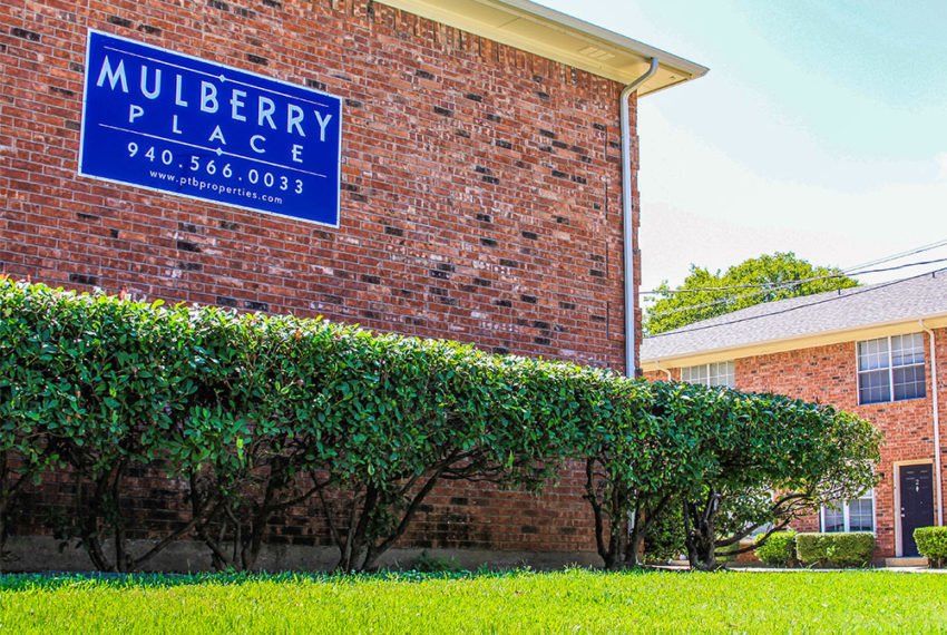 Mulberry Place
Leasing Specials - April 25-May 2nd
1 Bedroom/1 Bath - $1,049
2 Bedroom/1 Bath - $1299