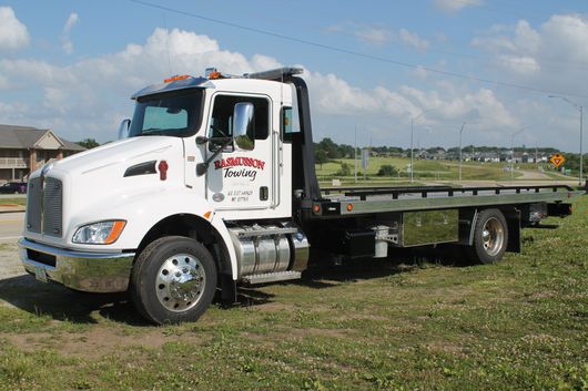 Trailer Truck — Cedar Falls, IA — Rasmusson Towing