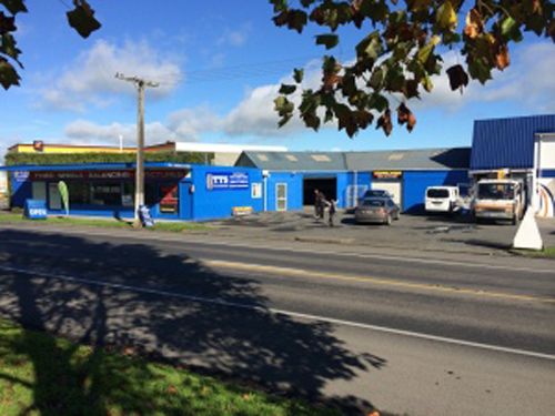 Total Tyre Solutions shop front