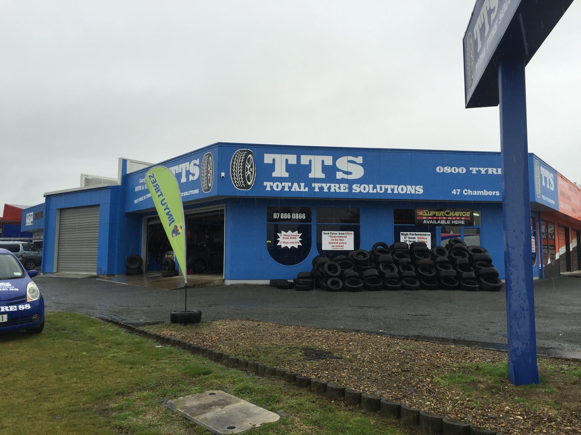 Tyres and wheels for cars in Rotorua