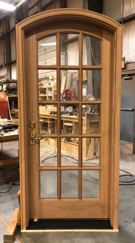 Eyebrow top 15 light mahogany exterior door