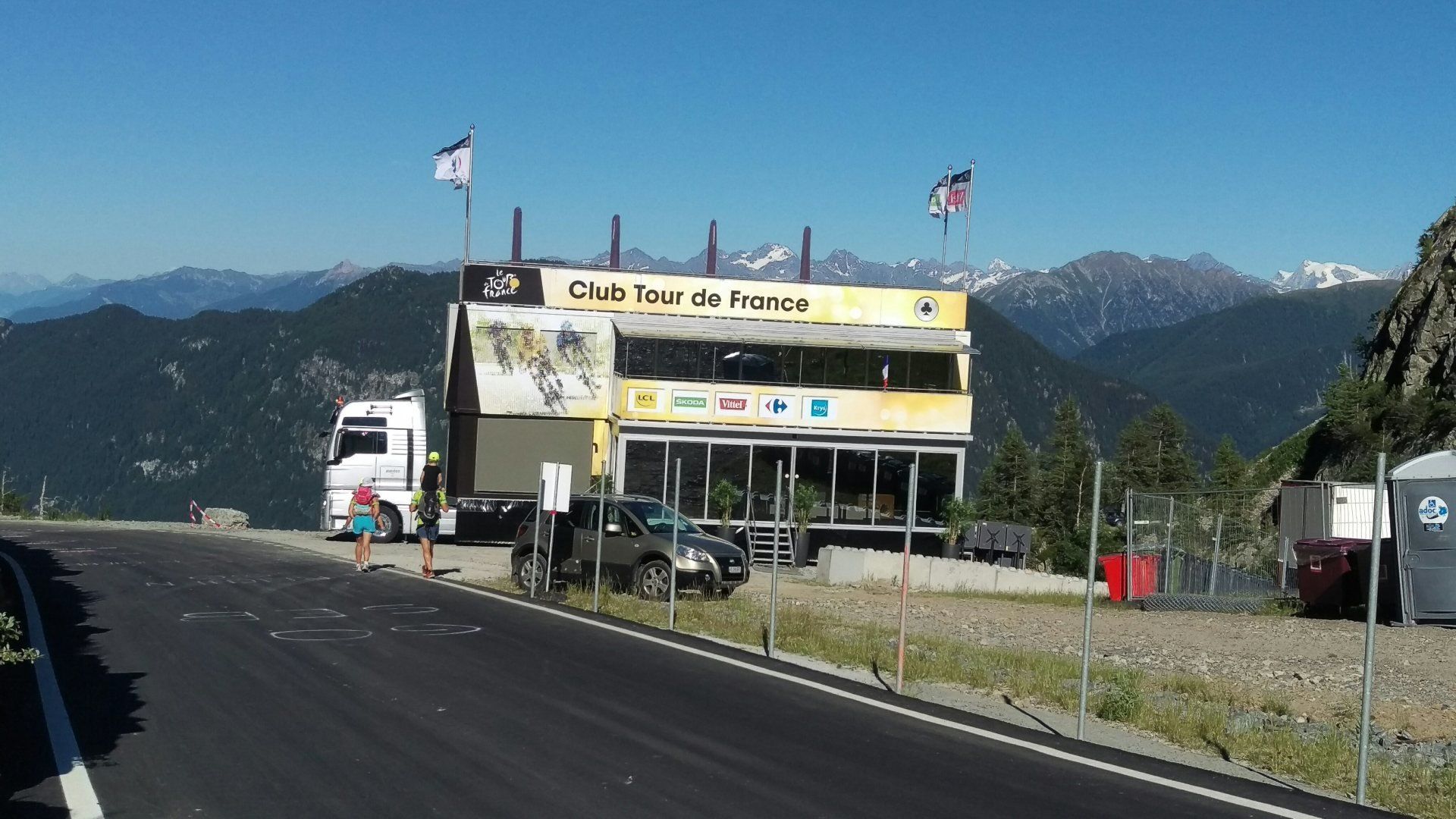 Hospitality unit