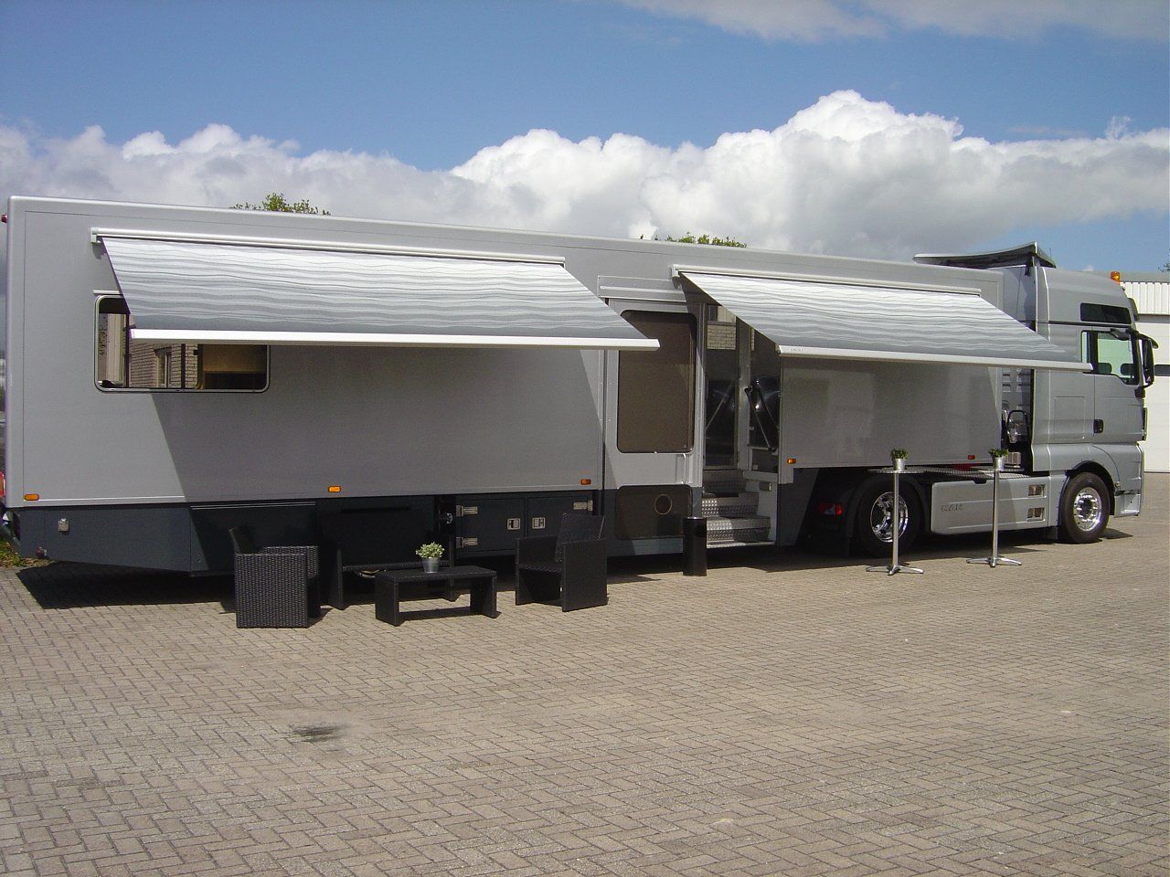 Roadshow trailer