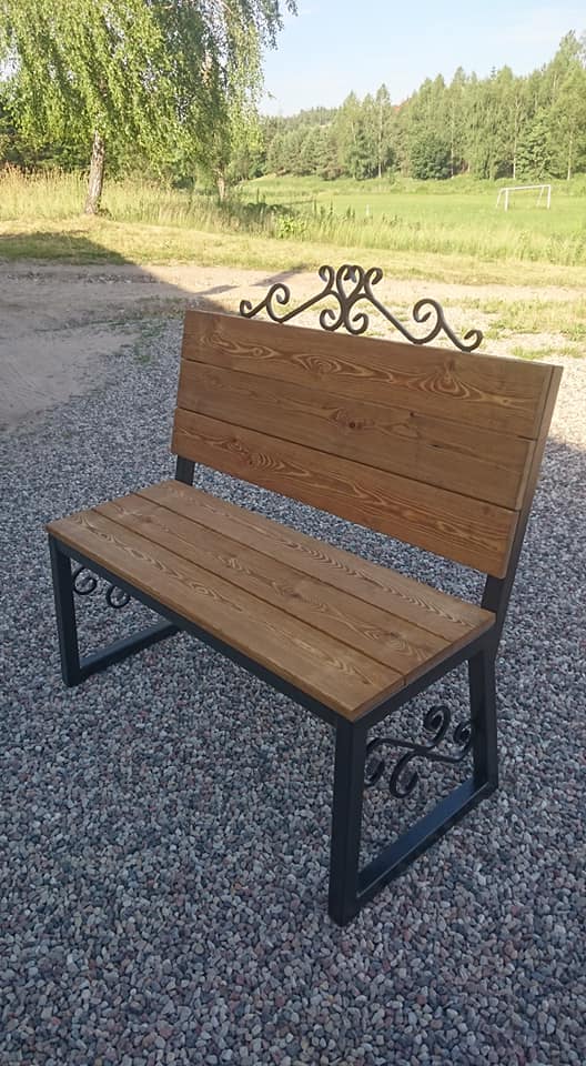 Lauko baldai