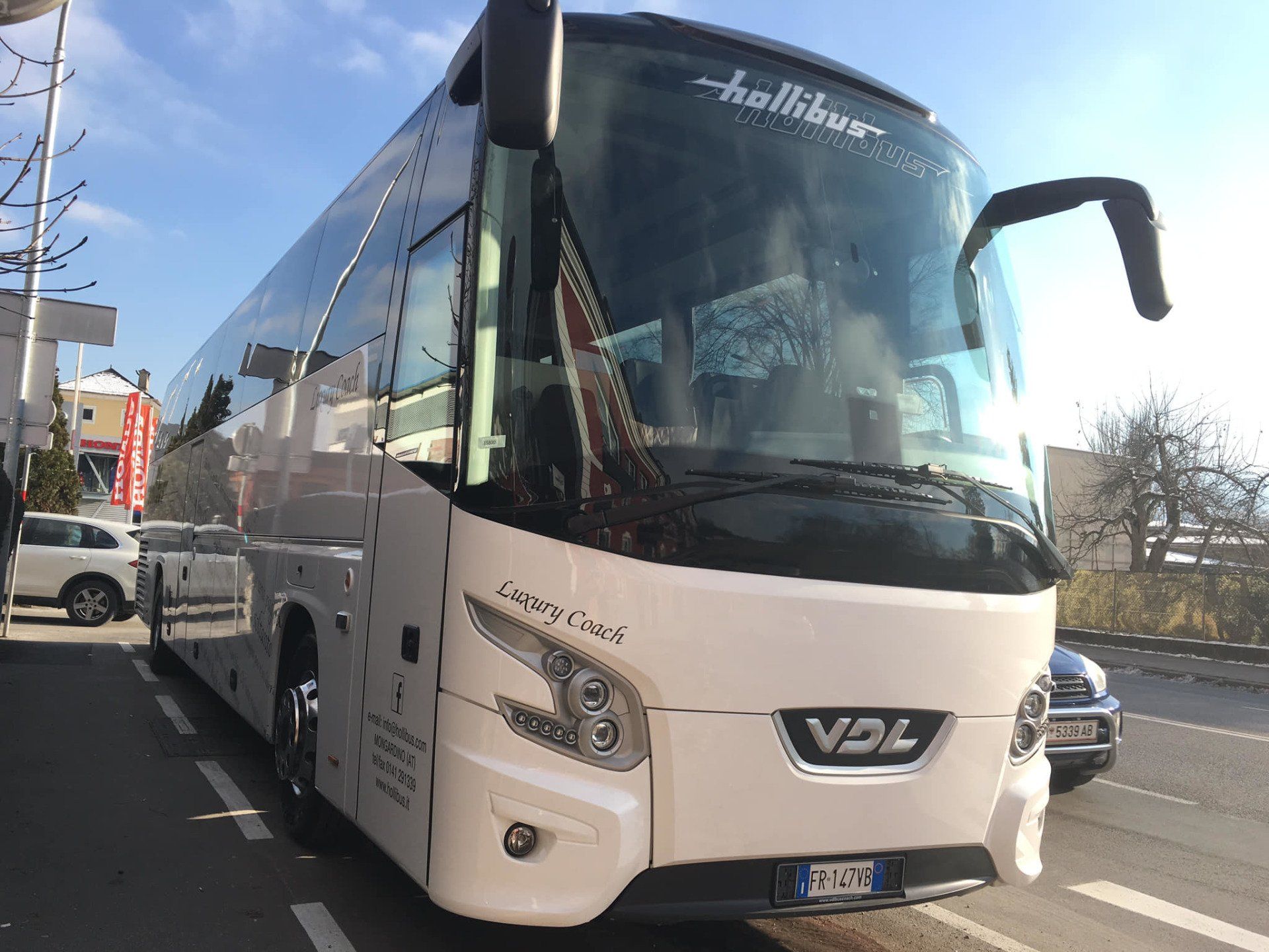 Coach front