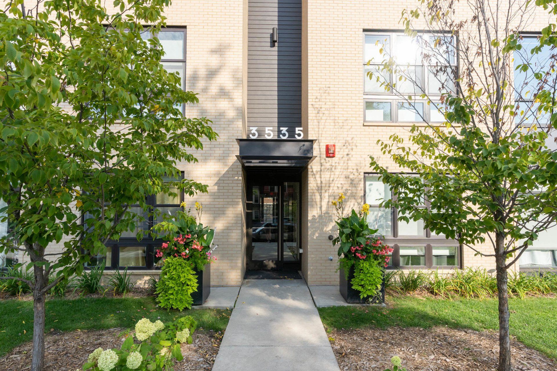 3535 Grand gallery