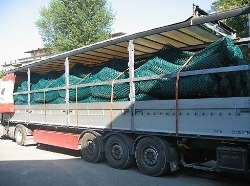 Costruzione di recinzioni in rete metallica