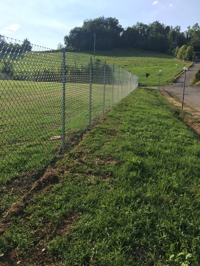 Recinzione in rete di metallo per area verde