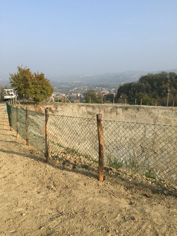 Recinzione in metallo per campo