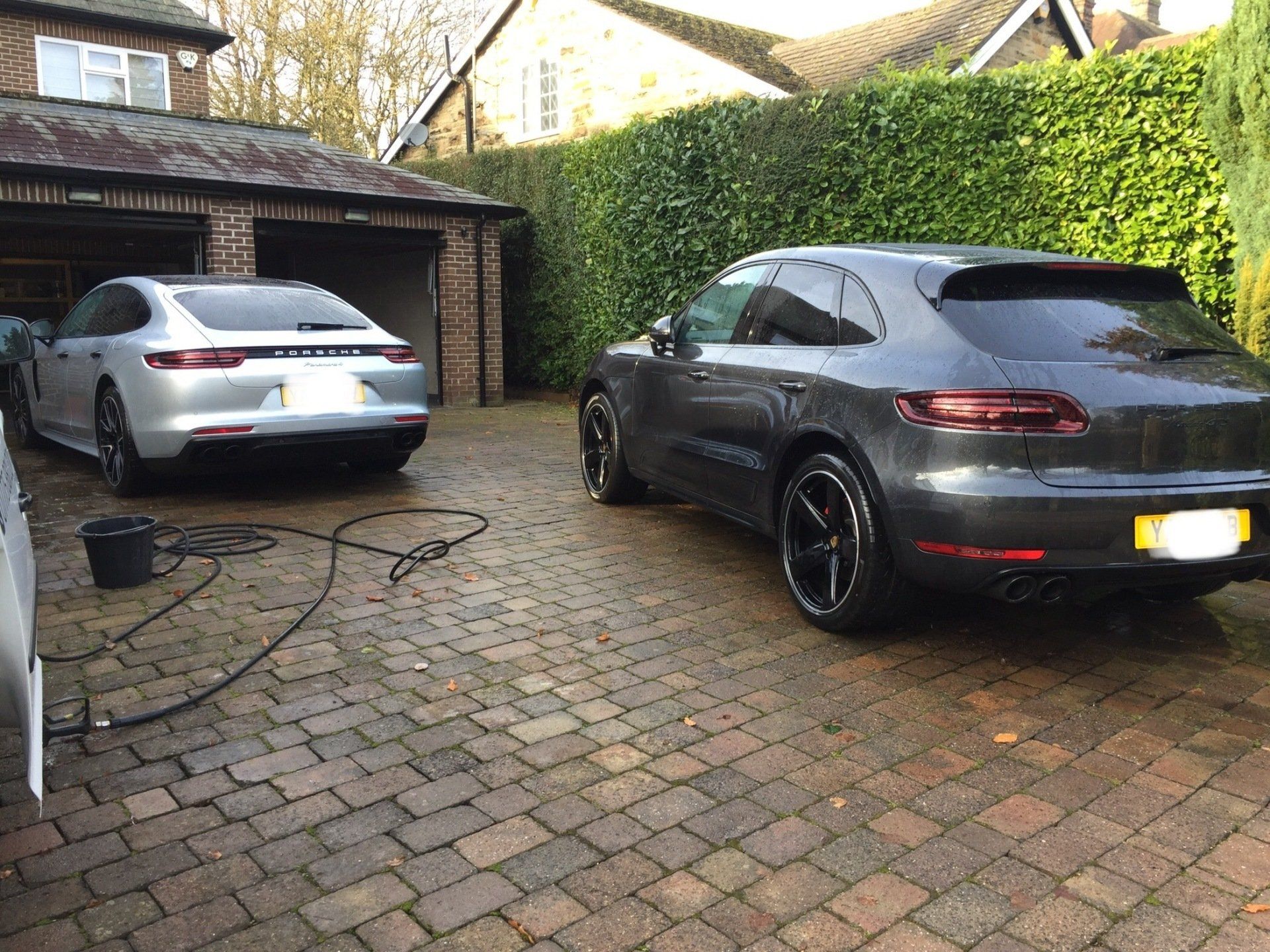 2 cars