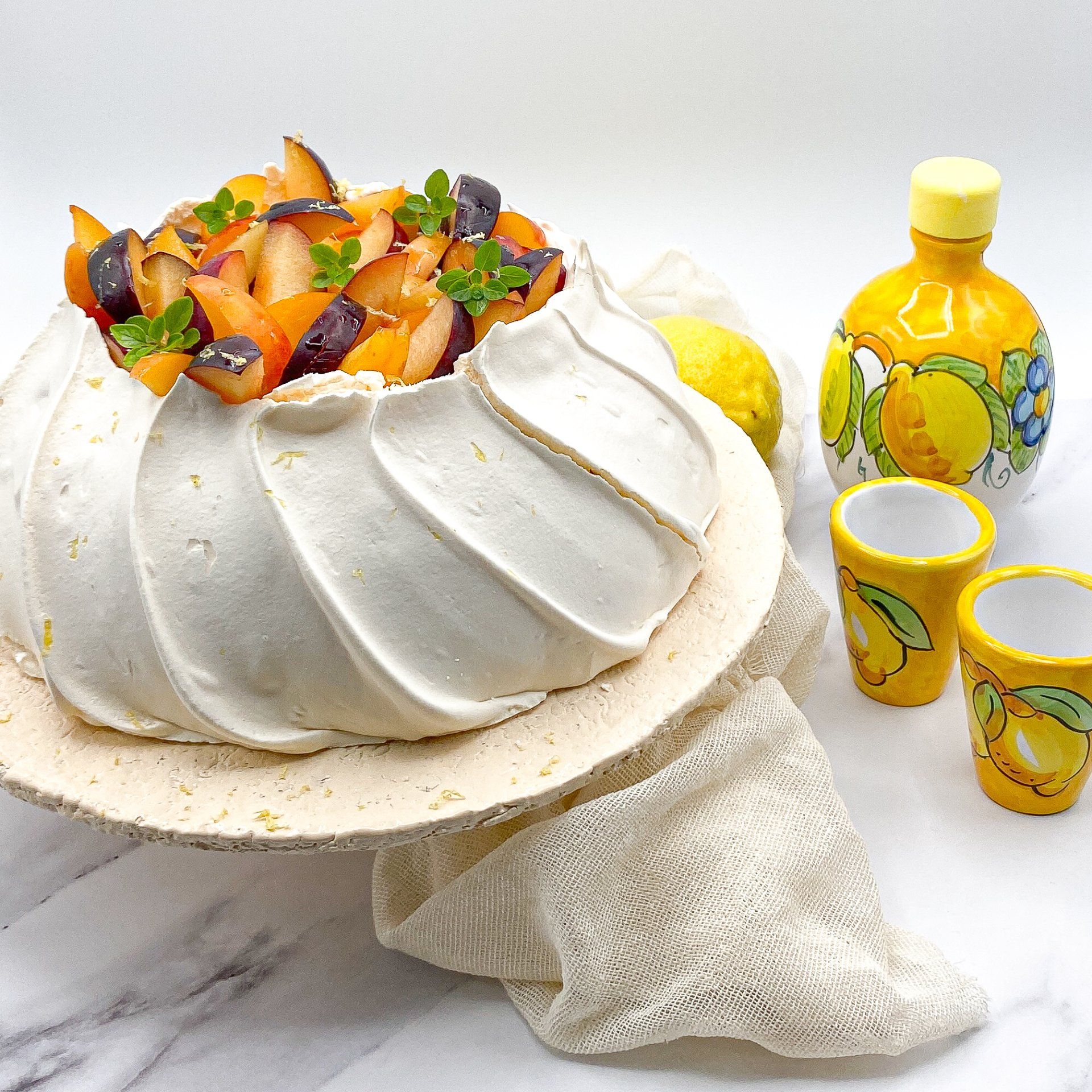 pavlova crema di limoncello prugne