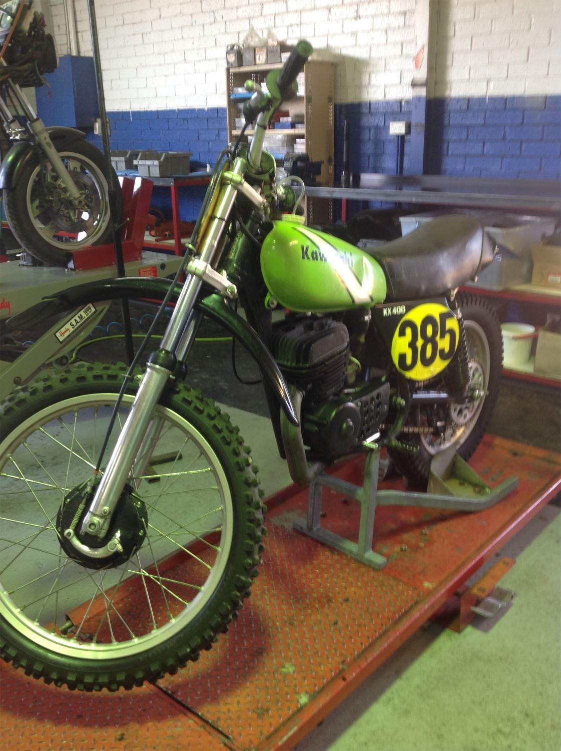 green racing bike
