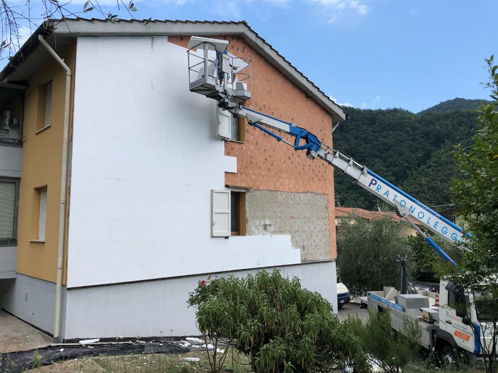 Realizzazione di cappotto termico su edificio 3
